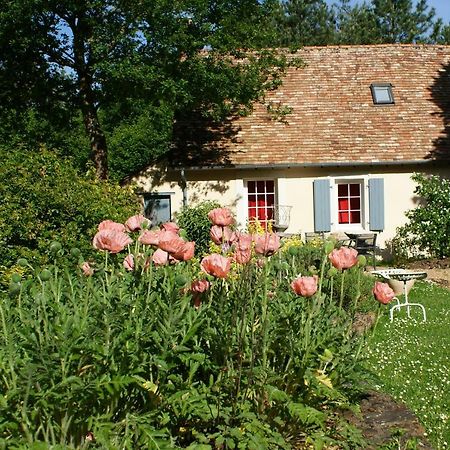 La Chaine Saint-Jean-du-Bois Luaran gambar