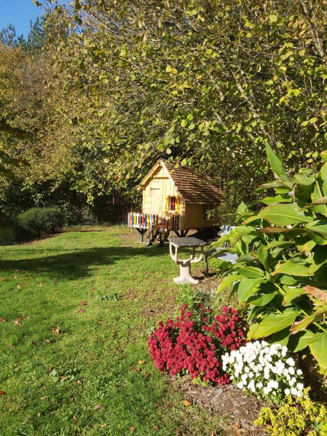 La Chaine Saint-Jean-du-Bois Luaran gambar