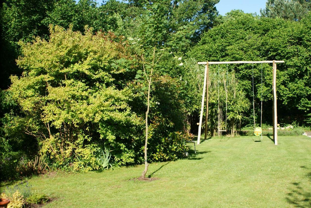 La Chaine Saint-Jean-du-Bois Luaran gambar