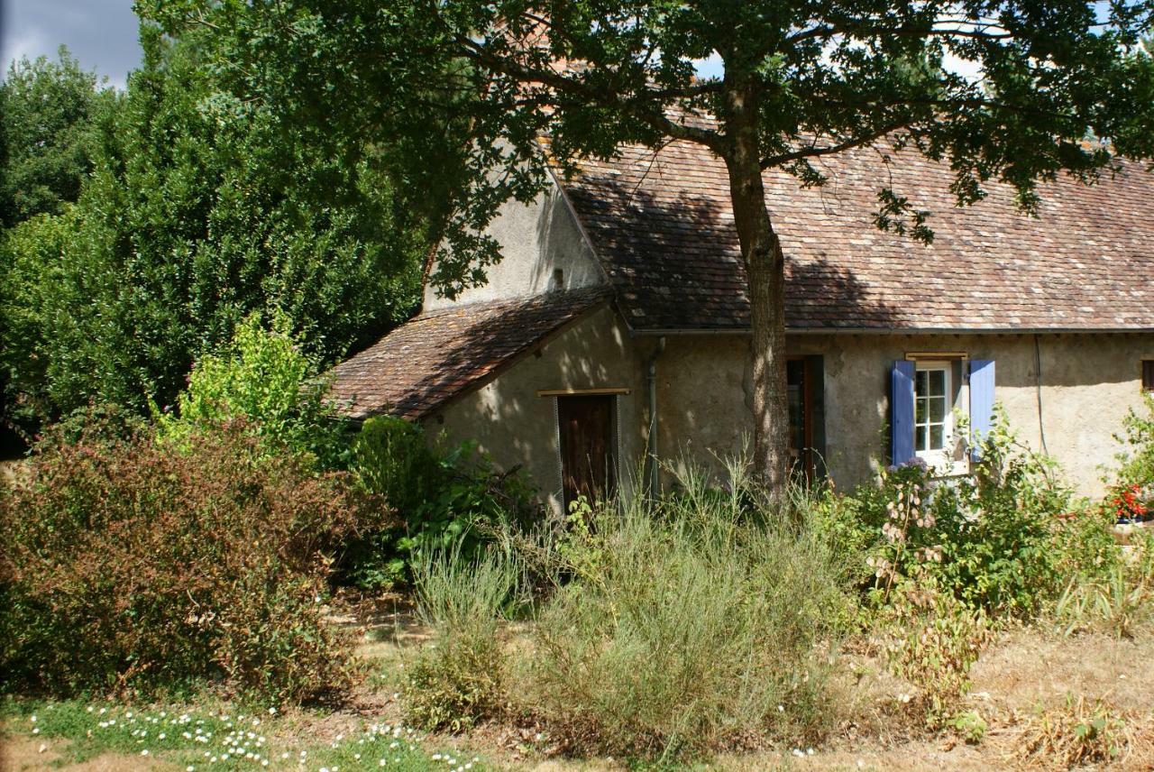 La Chaine Saint-Jean-du-Bois Luaran gambar